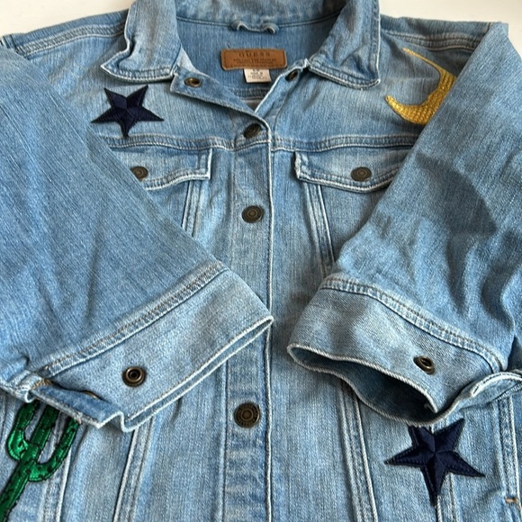 Guess cropped raw hem 3/4 sleeve hippie patches star cactus peace jean jacket - Picture 16 of 16
